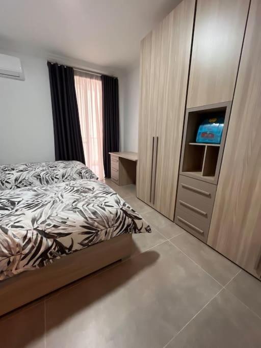 3 Bedroom Seaside Luxury Accommodation - Sleeps 8 St. Paul's Bay Exterior photo